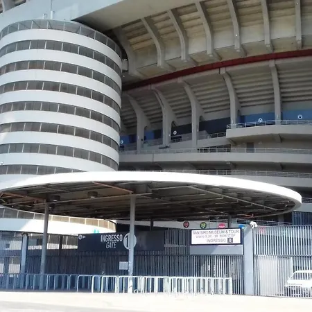 A San Siro 75 Oda ve Kahvaltı 2*